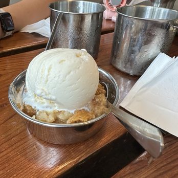 Michie Tavern - Peach cobbler with vanilla ice cream - Landmarks & Historical Buildings Near Me - Charlottesville, Virginia