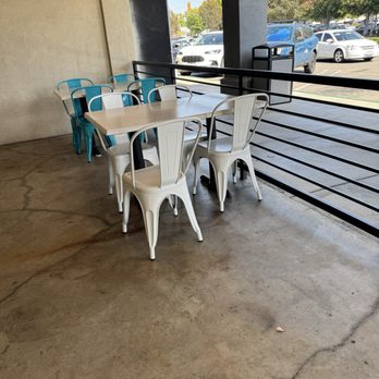 Luna Grill Lakewood - Outside patio - Mediterranean Near Me - Lakewood, California