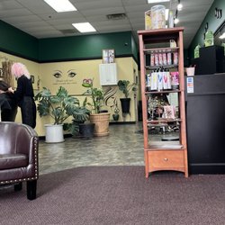 Wee's Hair Salon