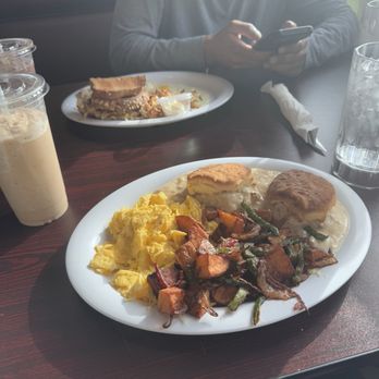 Road Trip Bar & Grill - I got the Saddle Bags and my boyfriend got the Shovel Head. - Bars Near Me - Capay, California