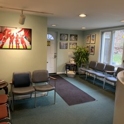 Advanced Performance & Rehabilitation Center - There's plenty of seating in our reception area