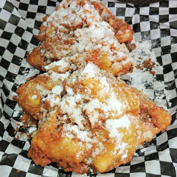Rogers Roundhouse - Funnel Cake - Beer Gardens Near Me - Fort Worth, Texas