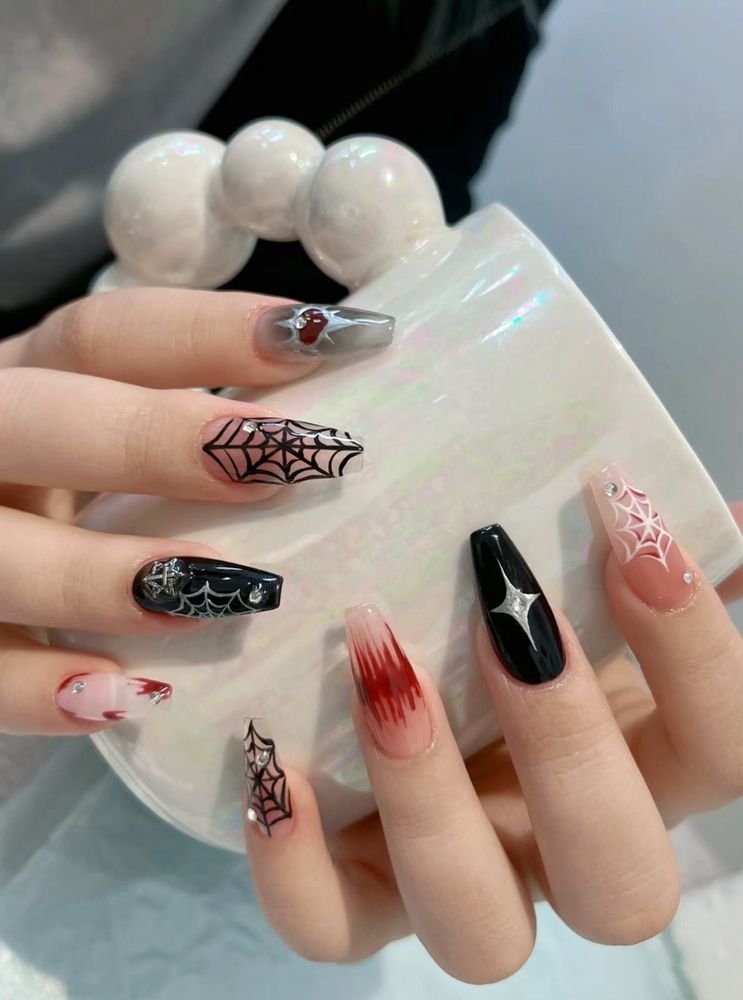 Twinkle Nail Studio Logo