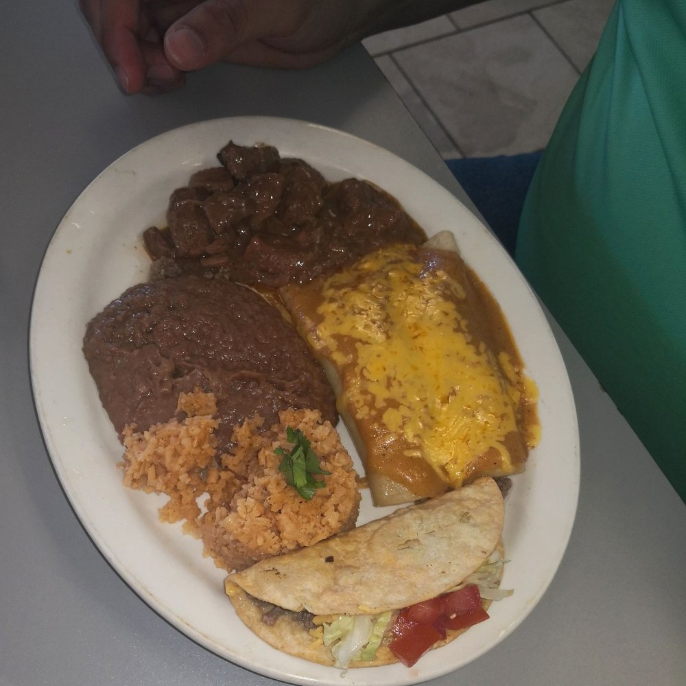Snackalicious - Still one of my favorite spots that hits the spot in Alice Texas. My buddies enchilada plate looked delicious. - New American Near Me - Alice, Texas Snackalicious - Still one of my favorite spots that hits the spot in Alice Texas. My buddies enchilada plate looked delicious. - New American Near Me - Alice, Texas
