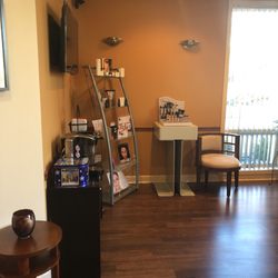 MY Facials & Microdermabrasion - Nice clean office.