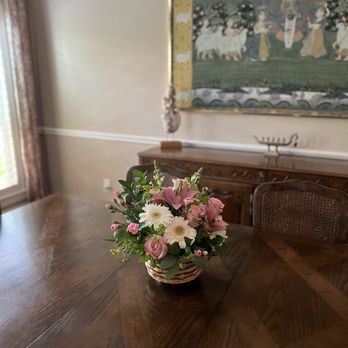 Griveras Floral - Florists Near Me - Spring, Texas