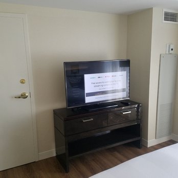 Augusta Marriott at the Convention Center - King Suite 2 - Hotels Near Me - Augusta, Georgia