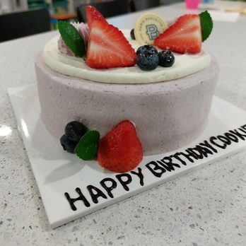 Paris Baguette - Blueberry Yogurt Cake - Coffee & Tea Near Me - Hackensack, New Jersey