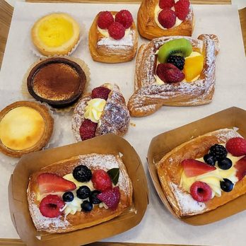 Paris Baguette - Bakeries Near Me - Edison, New Jersey Paris Baguette - Bakeries Near Me - Edison, New Jersey