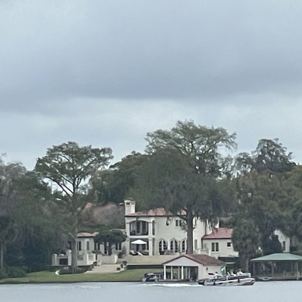 Scenic Boat Tour - Boat Tours Near Me - Winter Park, Florida Scenic Boat Tour - Boat Tours Near Me - Winter Park, Florida