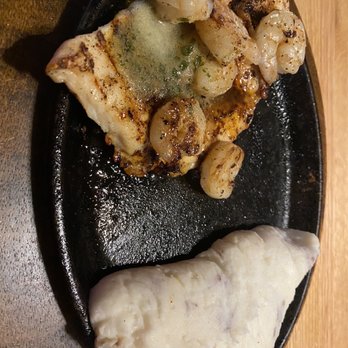 Applebee's Grill + Bar - Bourbon street chicken and shrimp - American Near Me - Savannah, Georgia