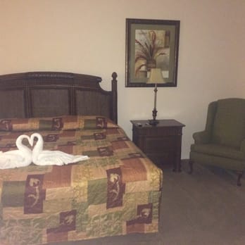Caribe Cove - Bedroom 1 - Hotels Near Me - Kissimmee, Florida Caribe Cove - Bedroom 1 - Hotels Near Me - Kissimmee, Florida
