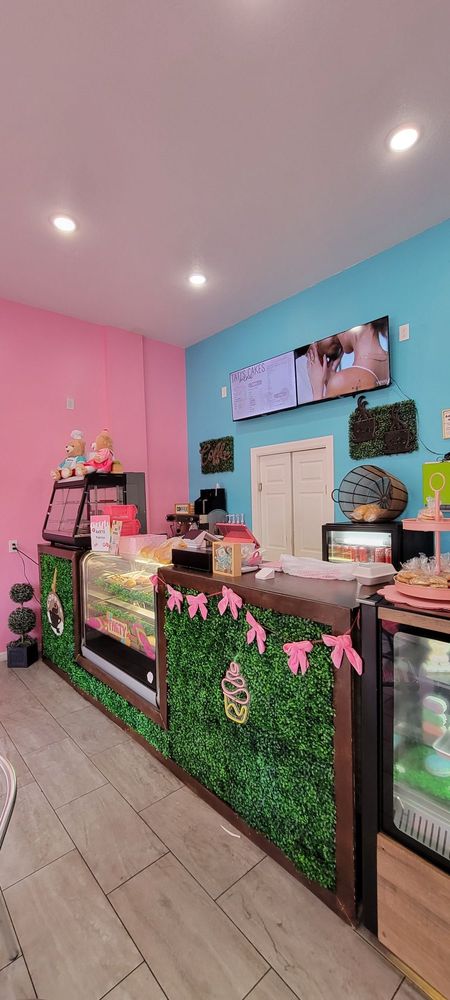 Tati's Cakes & Coffee Shop Image