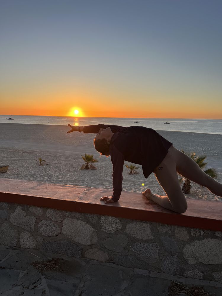 Sol Glow Yoga Logo