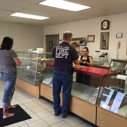 Maple Lake Bakery - Bare bones inside. No seating.