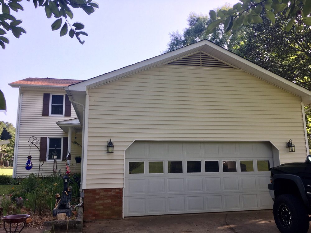 DIRTY BOYS PRESSURE WASHING & AUTO DETAILING Car Wash 276 E Plaza