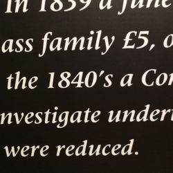 Abington Park Museum - The apostrophe is not used to designate a plural! Indicates stupidity.