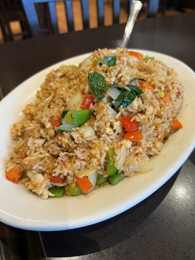 GREEN BASIL THAI RESTAURANT Updated September 2024 181 Photos & 182