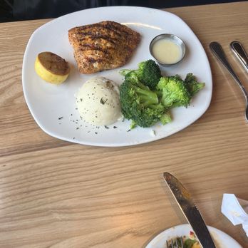 Bonefish Grill - Atlantic Salmon - Seafood Near Me - Upper Saint Clair, Pennsylvania
