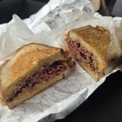 Sofi Deli - Delish reuben