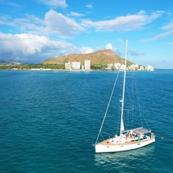 Honolulu Sailing