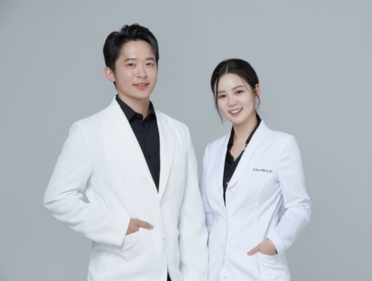 The team at AYA Acupuncture & Herbs - At AYA Acupuncture & Herbs, meet our skilled Licensed Acupuncturists: Hairan Yu (Allen) L.Ac., renowned for his decade-long expertise with celebrities and athletes, offering transformative treatments; and Ji Eun Min (Soyi) L.Ac., with extensive training and 14 years of clinical experience focused on health and beauty restoration. The team at AYA Acupuncture & Herbs - At AYA Acupuncture & Herbs, meet our skilled Licensed Acupuncturists: Hairan Yu (Allen) L.Ac., renowned for his decade-long expertise with celebrities and athletes, offering transformative treatments; and Ji Eun Min (Soyi) L.Ac., with extensive training and 14 years of clinical experience focused on health and beauty restoration.