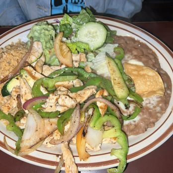 Caballo Blanco - Chicken fajitas - Mexican Near Me - Sacramento, California Caballo Blanco - Chicken fajitas - Mexican Near Me - Sacramento, California