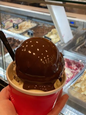 Patagonia Chocolates - Ice Creamery & Chocolaterie by null