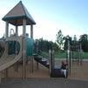 Barkley Field - Parks Near Me - Woodside, California Barkley Field - Parks Near Me - Woodside, California