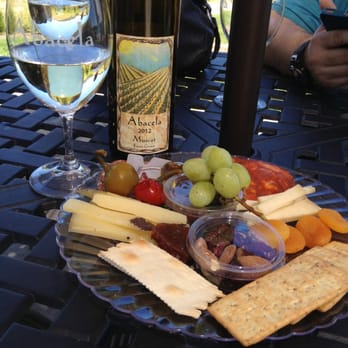 Abacela - Beautiful setting - Wineries Near Me - Roseburg, Oregon