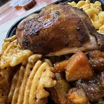 Fat Fowl - Waffle fries, sweet potatoes, Mac and cheese and Quarter Chicken - Caribbean Near Me - Brooklyn, New York