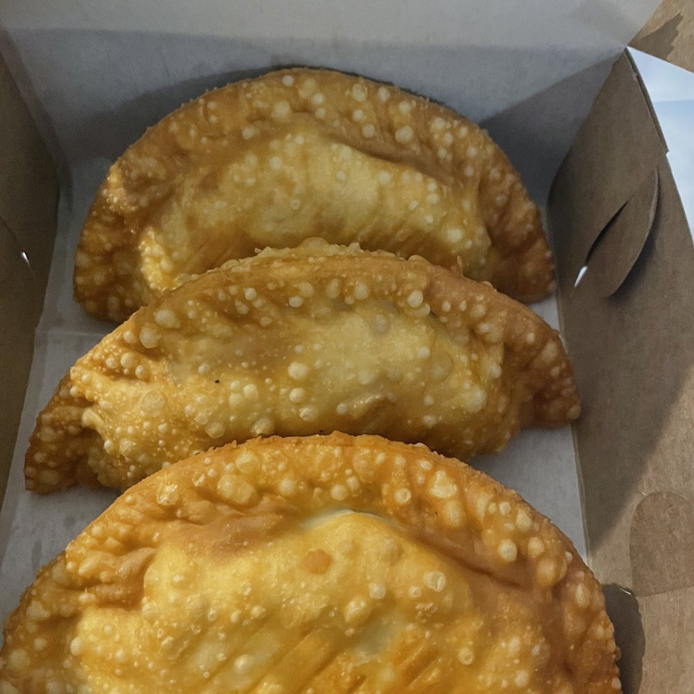 Pizzanada - mac & cheese empanada vegan - Empanadas Near Me - Bloomfield, New Jersey Pizzanada - mac & cheese empanada vegan - Empanadas Near Me - Bloomfield, New Jersey