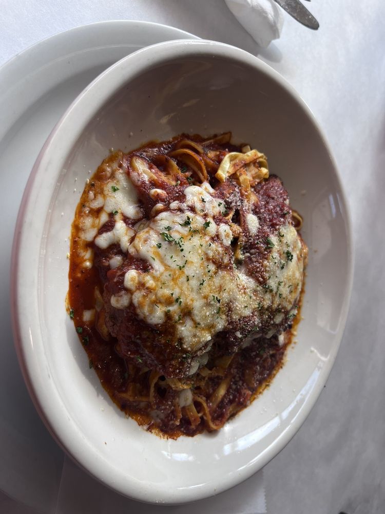 HAPPY ITALIAN PIZZERIA Updated November 2024 153 Photos & 128