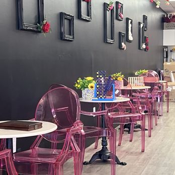Tea N Bites - Each table has a game - Bubble Tea Near Me - Miami, Florida Tea N Bites - Each table has a game - Bubble Tea Near Me - Miami, Florida