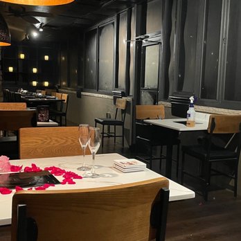 The Melting Pot - a restaurant with tables and chairs - Fondue Near Me - Longwood, Florida The Melting Pot - a restaurant with tables and chairs - Fondue Near Me - Longwood, Florida
