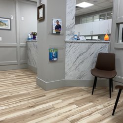 Lan V Pham, MD, PC - Reception area of Lan Pham office