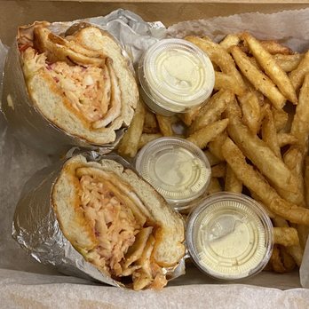 Franchesca’s Empanadas Cafe - Grilled Chicken Sub and fries - Cafes Near Me - Baltimore, Maryland Franchesca’s Empanadas Cafe - Grilled Chicken Sub and fries - Cafes Near Me - Baltimore, Maryland
