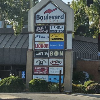 Boulevard Shops - The billboard sign - Shopping Centers Near Me - Los Angeles, California Boulevard Shops - The billboard sign - Shopping Centers Near Me - Los Angeles, California