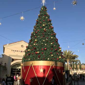 Carlsbad Premium Outlets - Shopping Centers Near Me - Carlsbad, California Carlsbad Premium Outlets - Shopping Centers Near Me - Carlsbad, California