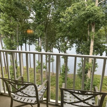 Atlanta Evergreen Lakeside Resort - Balcony - Hotels Near Me - Stone Mountain, Georgia Atlanta Evergreen Lakeside Resort - Balcony - Hotels Near Me - Stone Mountain, Georgia