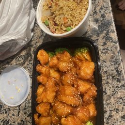 L3. Sesame Chicken Dinner Combo