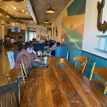 Jo's Downtown - Seating inside - Coffee & Tea Near Me - Mount Pleasant, Texas