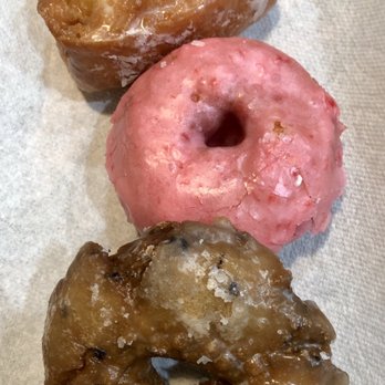 Rose Donuts - Buttermilk, pink, and blueberry - Donuts Near Me - San Diego, California Rose Donuts - Buttermilk, pink, and blueberry - Donuts Near Me - San Diego, California