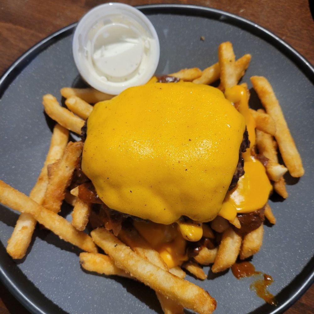 Gray's Tavern - Flying Dutchman with chili cheese fries - Sports Bars Near Me - Turlock, California Gray's Tavern - Flying Dutchman with chili cheese fries - Sports Bars Near Me - Turlock, California