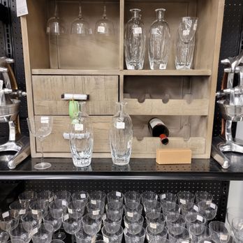 Pottery Barn Outlet - Outlet Stores Near Me - Fenton, Missouri