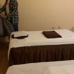 Sunny Foot Spa - Couples massage room