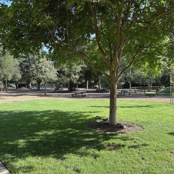 Libbey Park - Parks Near Me - Ojai, California