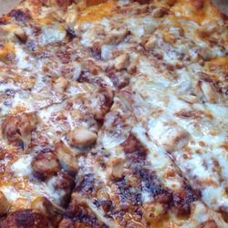 Domino's Pizza - Memphis Bar B Q Chicken Pizza