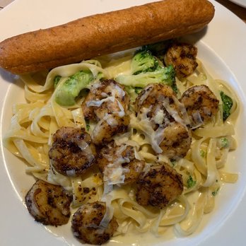 Applebee's Grill + Bar - Shrimp Alfredo - Sports Bars Near Me - Wichita, Kansas Applebee's Grill + Bar - Shrimp Alfredo - Sports Bars Near Me - Wichita, Kansas