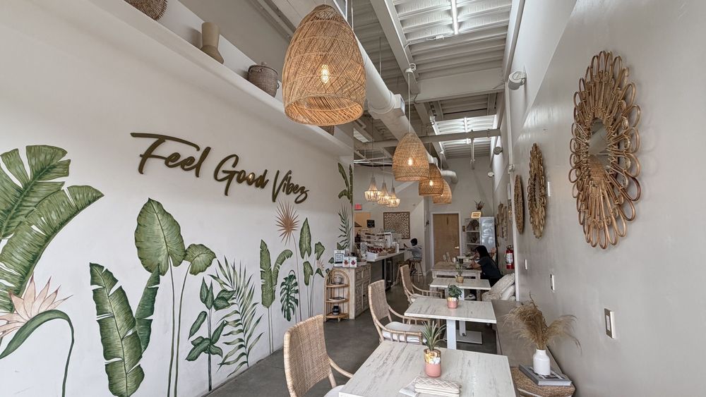 Feel Good Coffee Lounge Logo